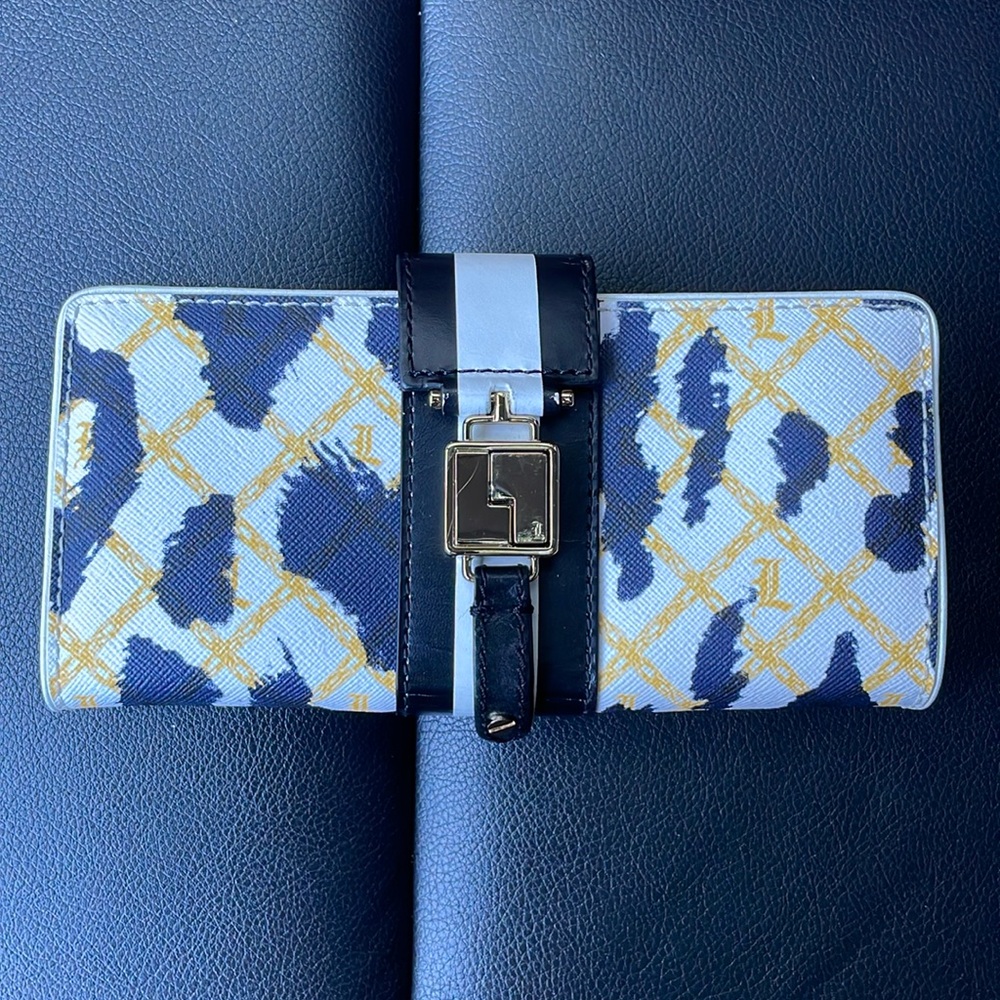 L.A.M.B by Gwen Stefani wallet! BRAND NEW!